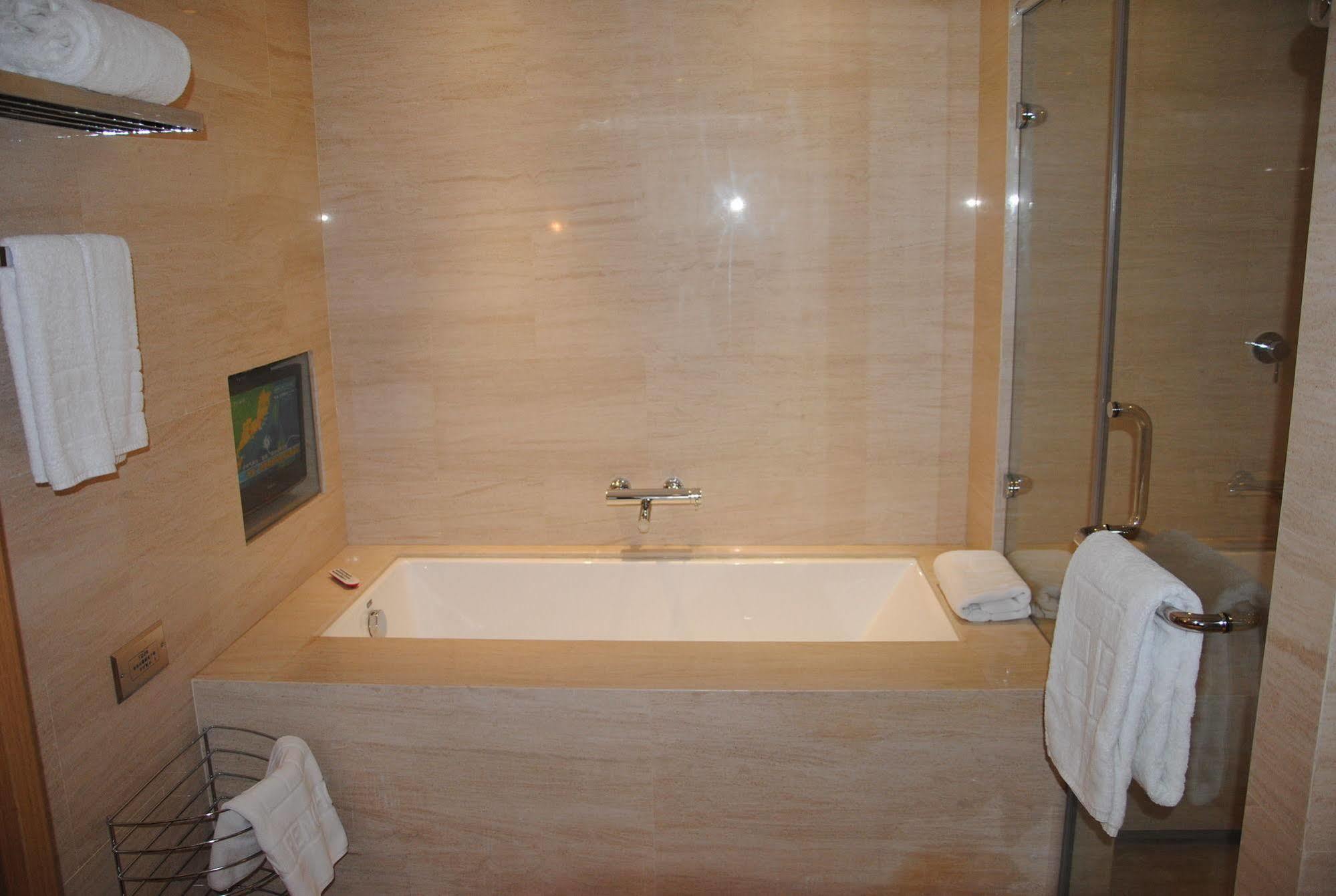 Shenyang Tianfeng International Hotel Esterno foto